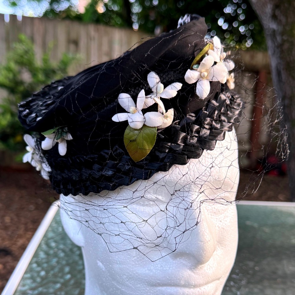 RARE Delmore Exclusive Model Vtg Black Pillbox Hat Floral Birdcage Veil Woven